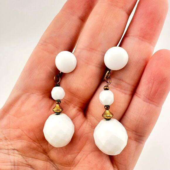 Vintage Milk Glass Gold Tone Beaded Dangle Drop Screw Back 1.75" Earrings - Picture 4 of 4